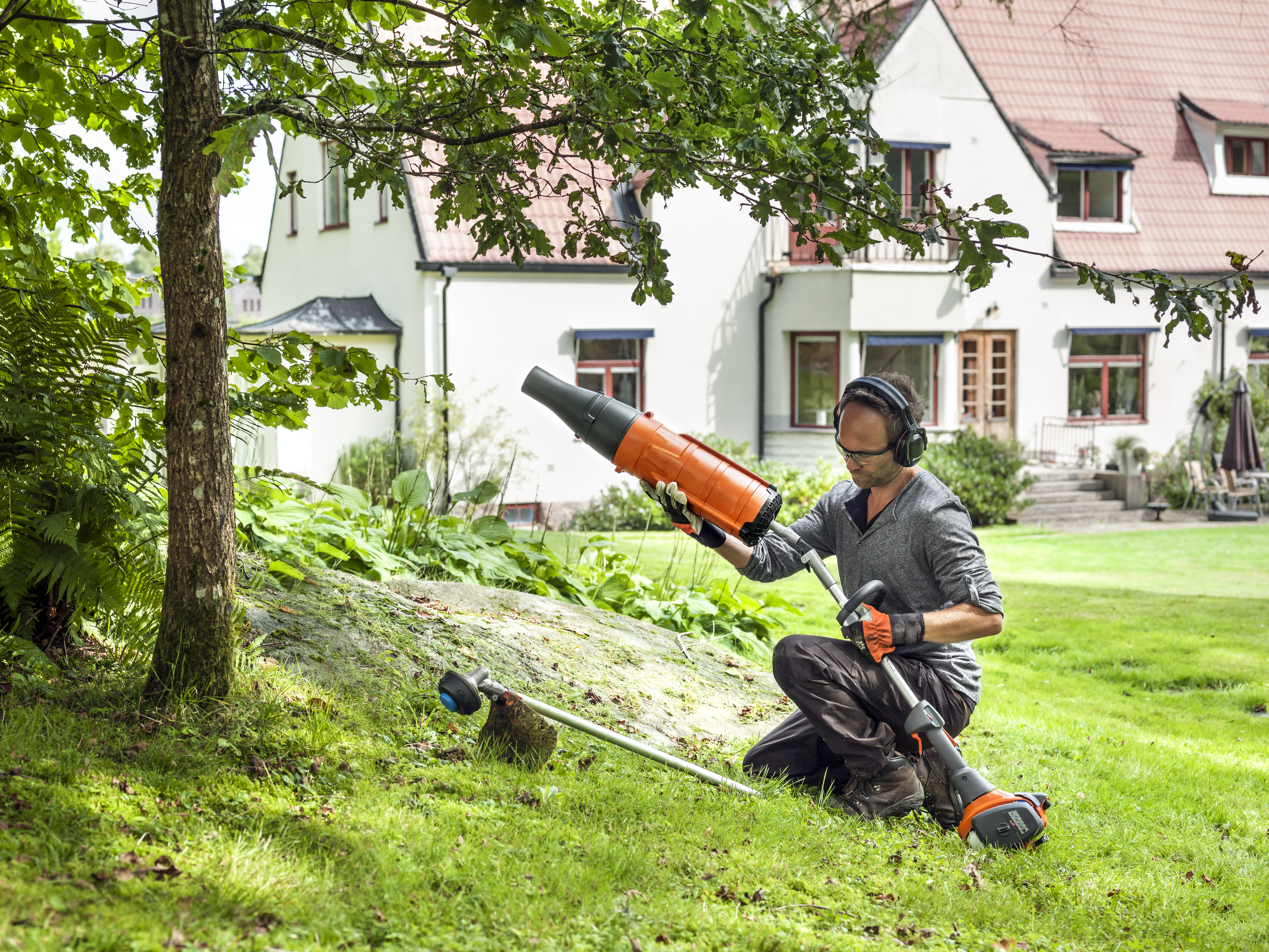HUSQVARNA 129LK Kombi-Trimmer – Rasentrimmer – Ansicht 2