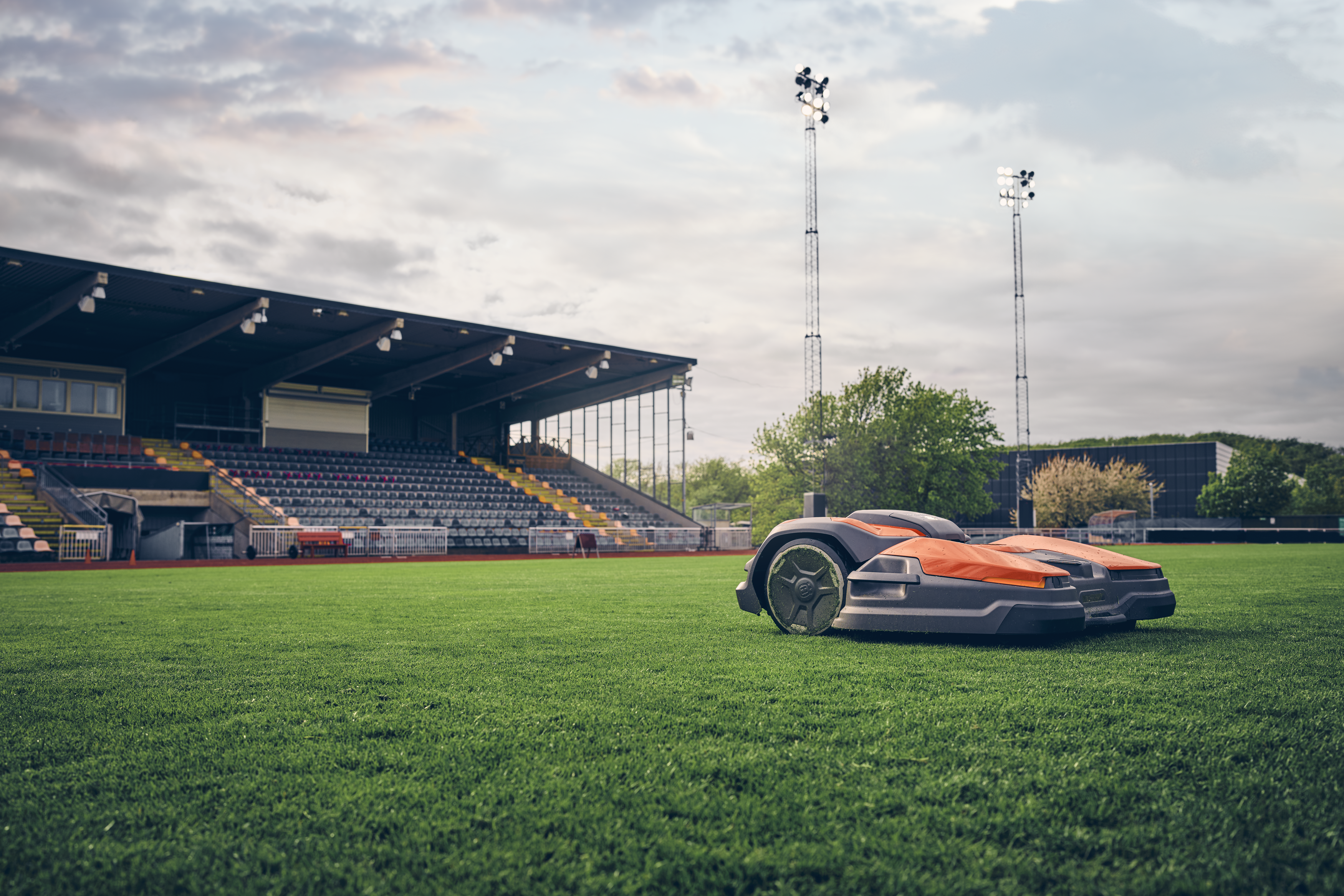 Husqvarna CEORA® Antriebseinheit 544 EPOS® – Mähroboter – Ansicht 2