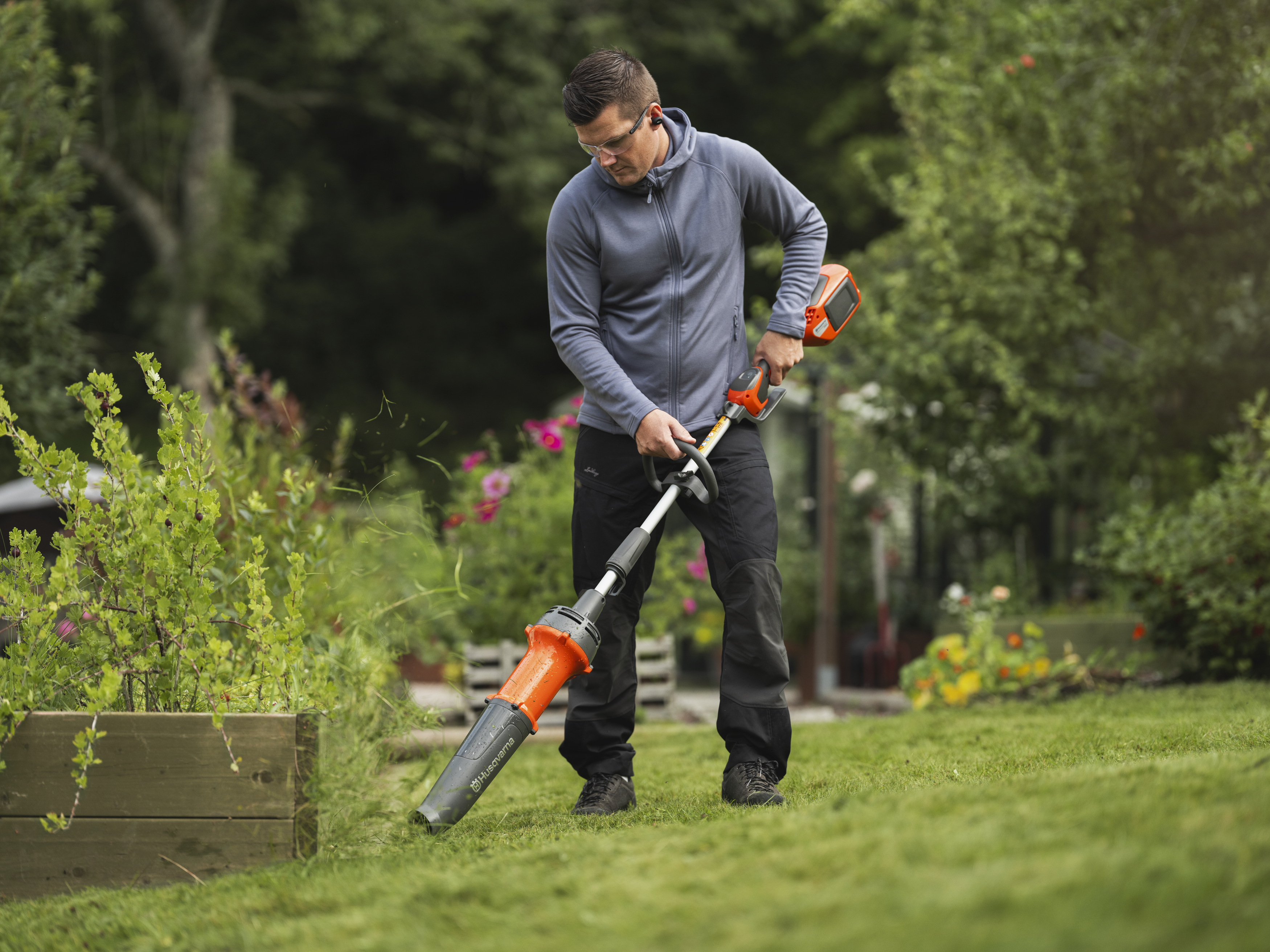 Husqvarna DB110 FLXi – Kombi-Anbaugerät – Ansicht 3