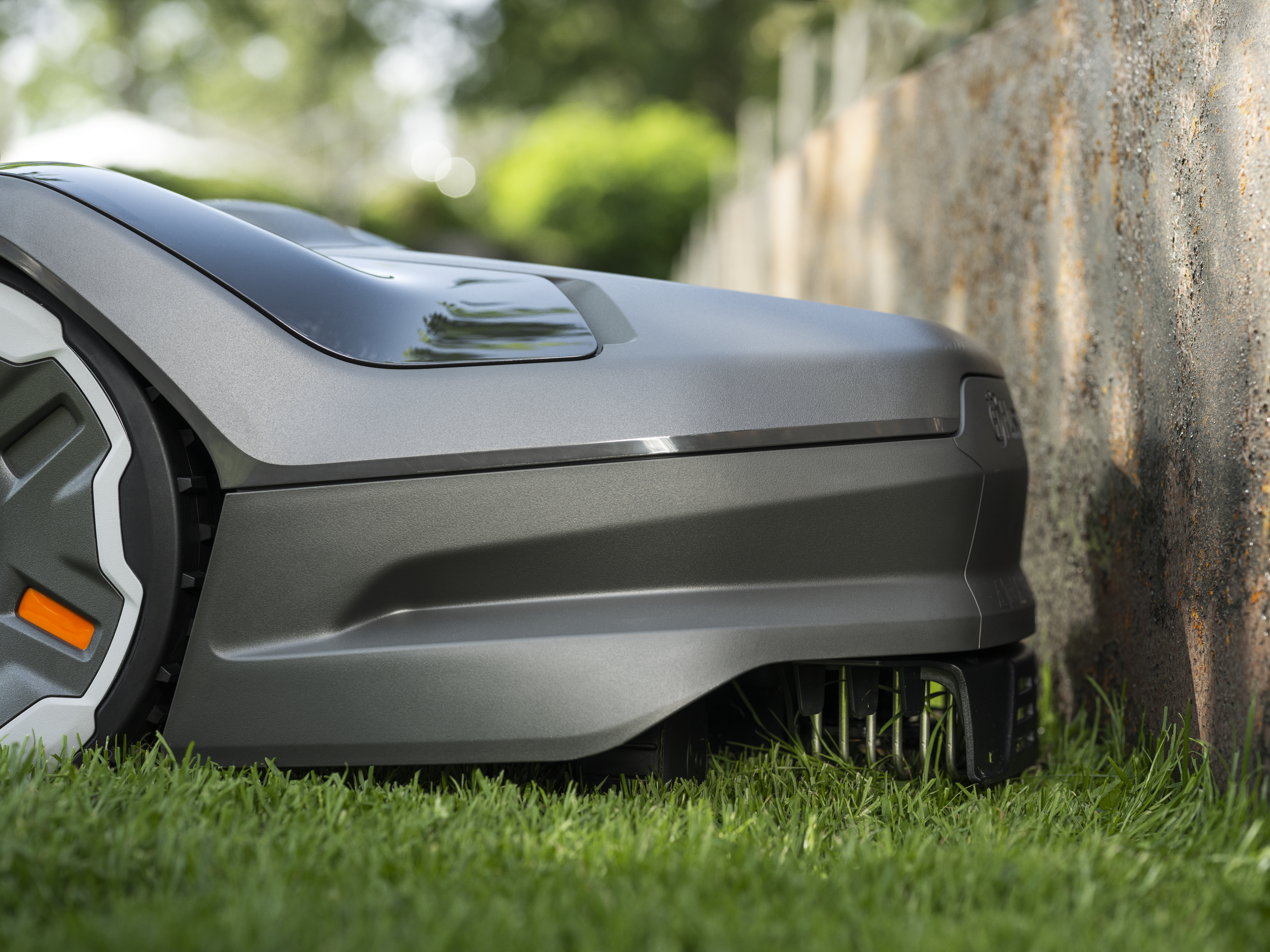 Husqvarna Automower® 310E NERA – Mähroboter – Ansicht 3